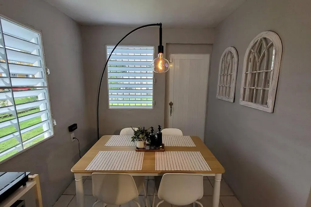 Naguabo Renovated Property - Cozy Apartment 0*,